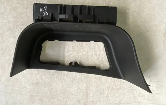 Iveco Daily 6th gen (A) pillar trim 5801869292