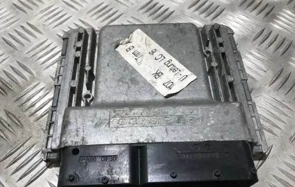 Ford Focus Engine control unit/module 5m5p12b565bk 5m5p-12b565-bk