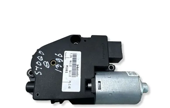 Maserati Levante Sunroof motor/actuator 6114484A01 6114482A01 B9320656C