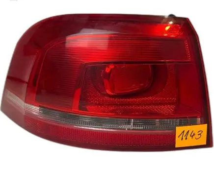 Volkswagen PASSAT B7 Rear/tail lights 3AF945095C