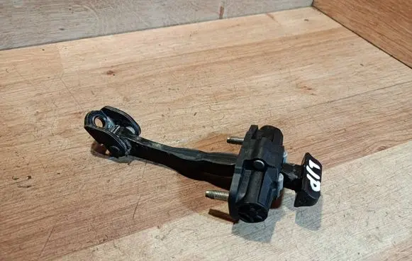 Volvo V40 Front door check strap stopper 