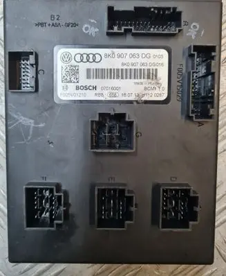 Audi A4 S4 B8 8K Comfort/convenience module 8K0907063DG