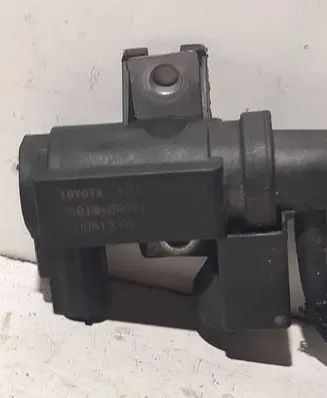 Lexus IS 220D-250-350 Turbo solenoid valve 258190R011