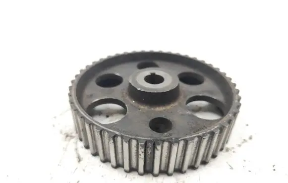 Volkswagen PASSAT B4 Fuel pump gear (pulley) 028130111A