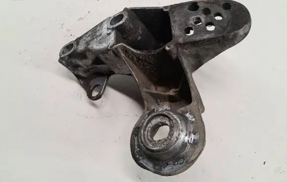 Audi A6 S6 C5 4B Engine mounting bracket 4B0199351B