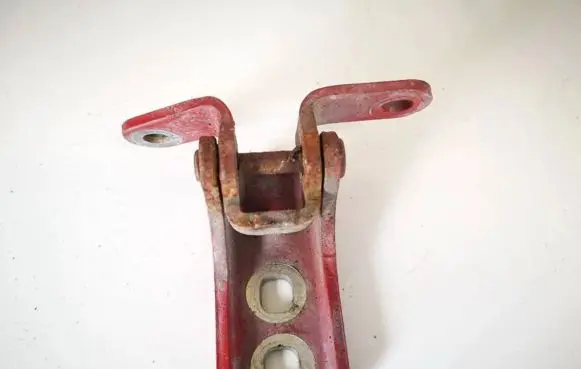 Opel Astra J Rear door lower hinge 