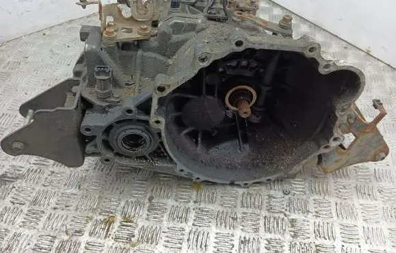 KIA Carens II Manual 5 speed gearbox