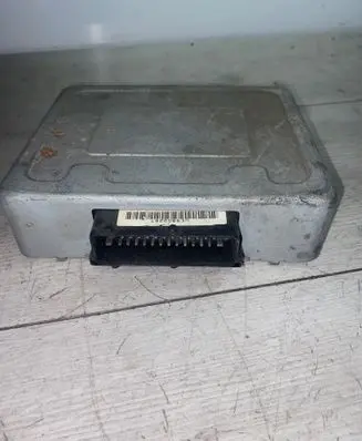 Volvo S40, V40 Engine control unit/module P30864328 1TUE002831