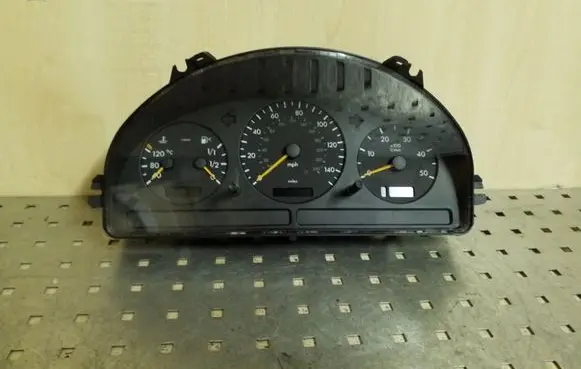 Mercedes-Benz ML W163 Speedometer (instrument cluster) A1635407711