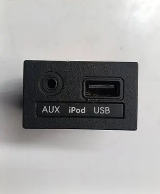 Hyundai i40 USB socket connector 96120-3Z1004 3Z1004X VFMC1308070070
