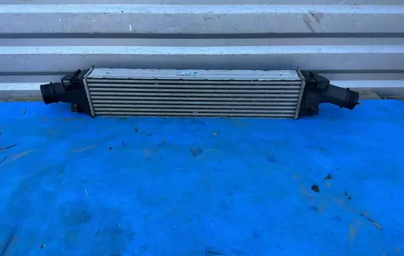 Audi A4 S4 B9 8W Intercooler radiator 8W0145805AD
