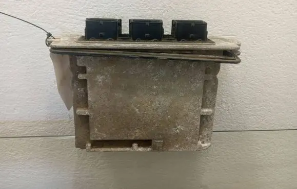 Ford Escape I Engine control unit/module 5M6A12A650KB RVY81915Y16P