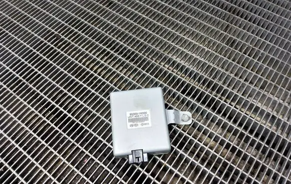 Hyundai ix20 Voltage converter/converter module 953001K000