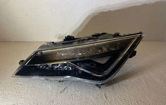 Seat Leon (5F) Headlight/headlamp 5F1941007L