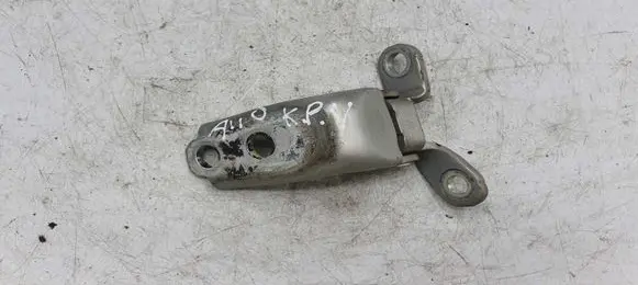 Honda CR-V Front door upper hinge NOCODE
