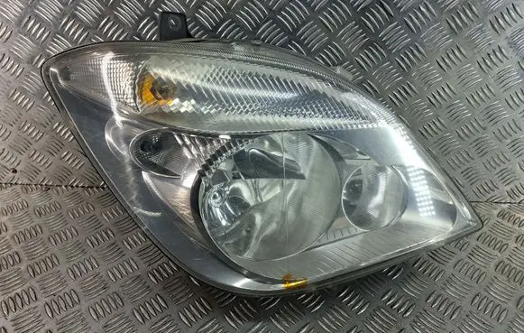 Mercedes-Benz Sprinter W906 Headlight/headlamp 24738200