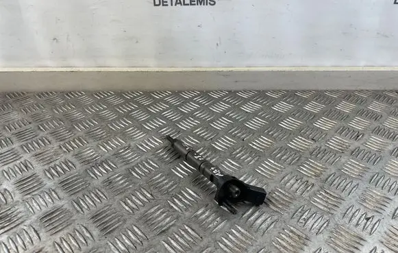 Mercedes-Benz S W221 Fuel injector A642070