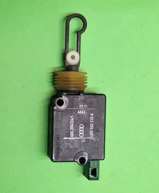 Audi A6 S6 C5 4B Central locking motor 4B5962115A PA66GF25 406204241