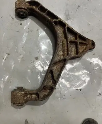 Jeep Cherokee III KJ Front lower control arm/wishbone