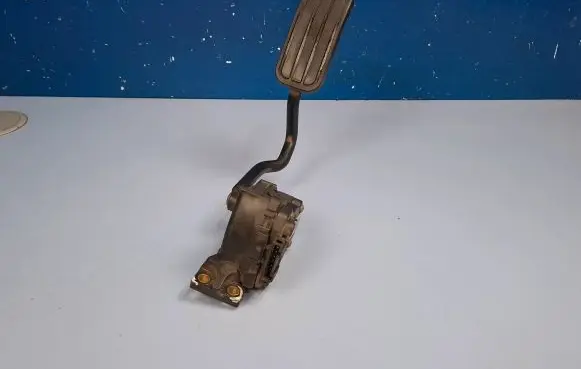 Seat Alhambra (Mk1) Accelerator throttle pedal 7M3721603B YM219F8336AA