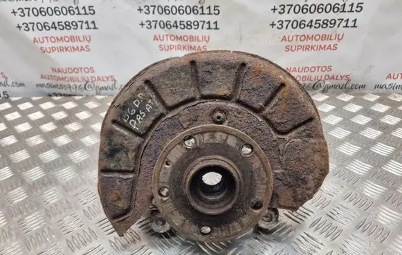 Volkswagen PASSAT B6 Front wheel hub spindle knuckle