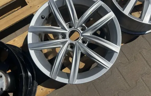 Volkswagen Golf VII R16 alloy rim 5G0601025CS