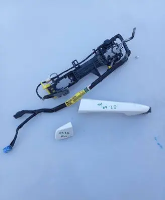 Lexus CT 200H Front door exterior handle 8215676010 QU6L7EQB