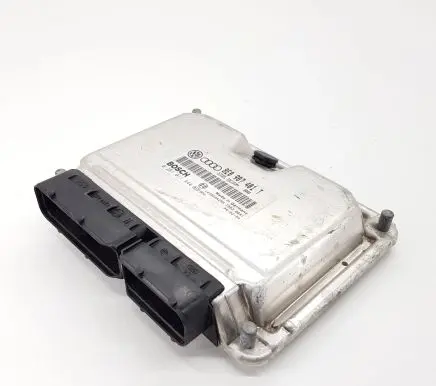 Audi A4 S4 B6 8E 8H Engine control unit/module 8E0907401T 0281011444