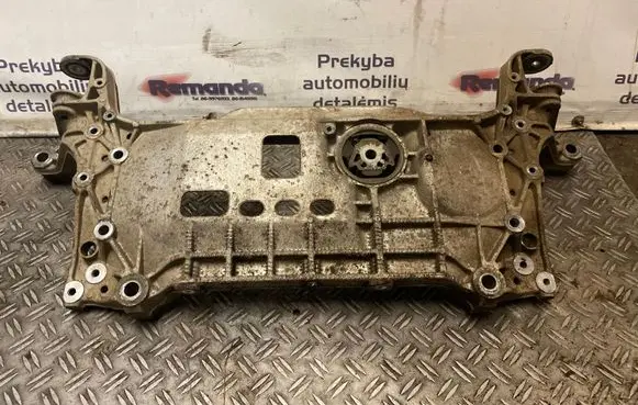 Volkswagen PASSAT CC Front subframe