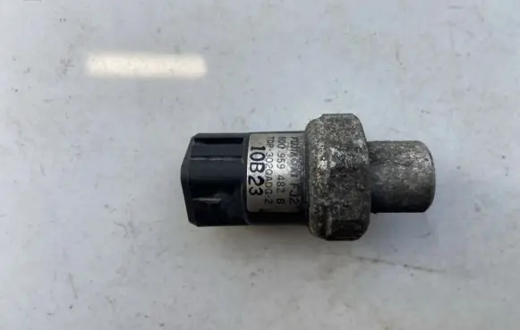 Renault Twingo II Air conditioning (A/C) pressure sensor 8d0959482b tdp-302qadg-2