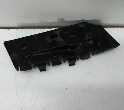Ford Mustang VI Front bumper mounting bracket FR3B17D959AE