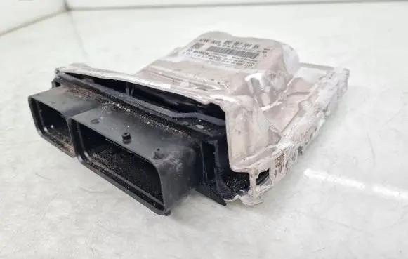Audi Q2 - Engine control unit/module 05E907309BN 0261S106TK