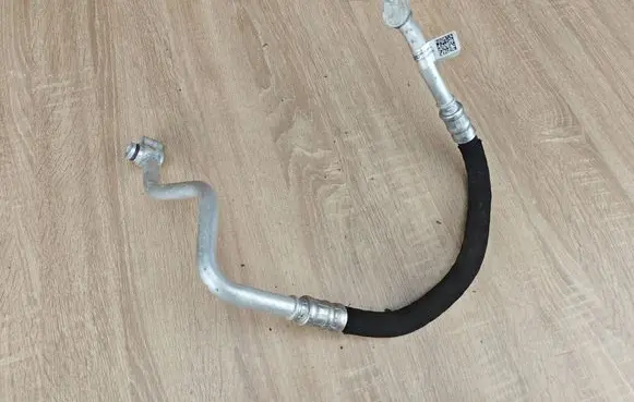 Audi Q5 SQ5 8R Air conditioning (A/C) pipe/hose 8R0260701AL