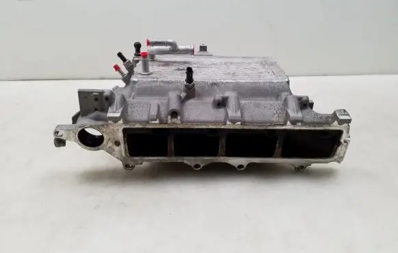 Volkswagen PASSAT B8 Intake manifold 03N129766C