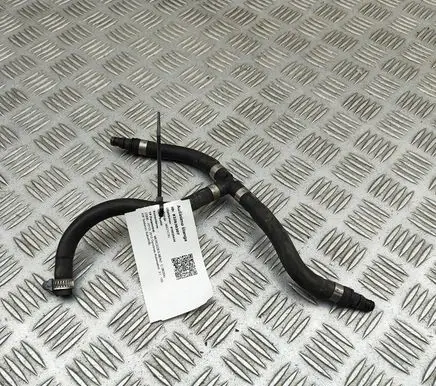 Mercedes-Benz C W204 Engine coolant pipe/hose A2045012325
