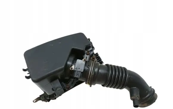 Toyota Auris 150 Air filter box 
