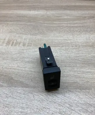 Volkswagen PASSAT B5 Seat heating switch 3B0963563