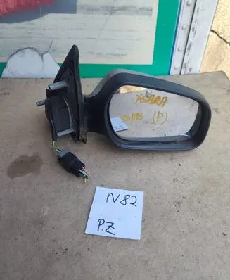 Citroen Xsara Front door electric wing mirror 9823428