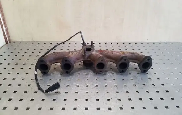 Volkswagen Transporter - Caravelle T5 Exhaust manifold 070253033F