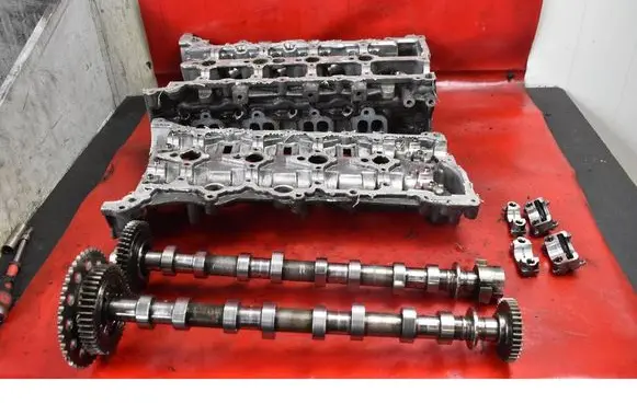 Renault Trafic II (X83) Engine head 8200519994