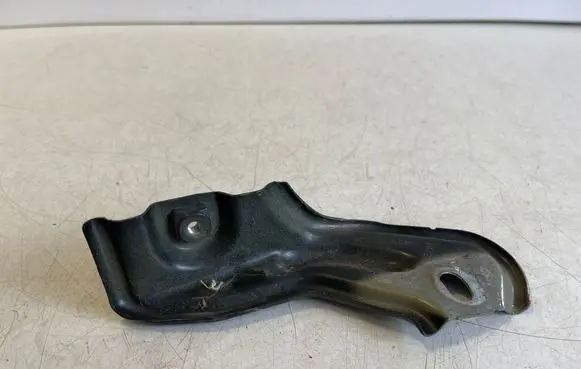 Volkswagen T-Roc Fender mounting bracket 2GA809562