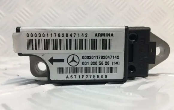 Mercedes-Benz E W210 Airbag deployment crash/impact sensor 0018205626