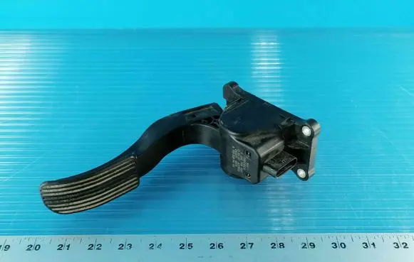 Volkswagen Crafter Accelerator throttle pedal A9063000404 0280755023 A01553