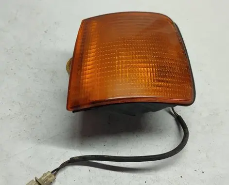 Volkswagen PASSAT B3 Front indicator light 42756R6 HELLA42756R6 357953049