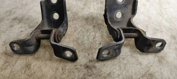 Front door hinge set