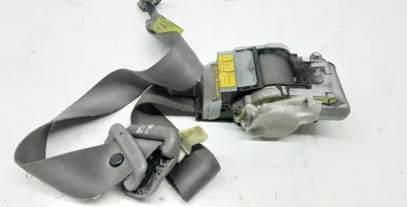 Subaru Forester SF Front seatbelt