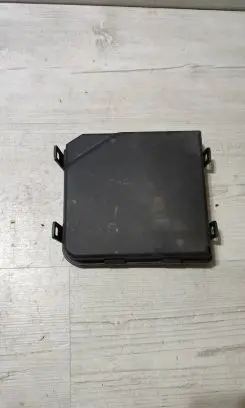 Nissan Qashqai Fuse box cover GF20M10