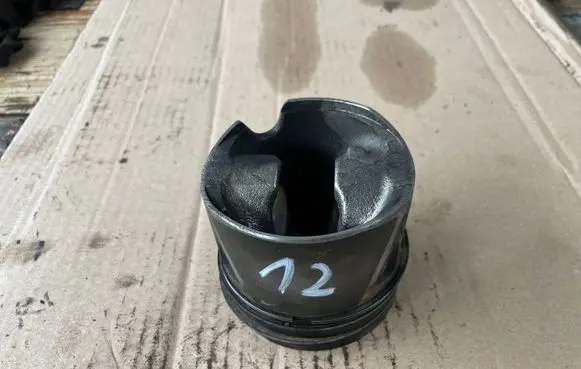 Mercedes-Benz Sprinter W906 Piston 8349F