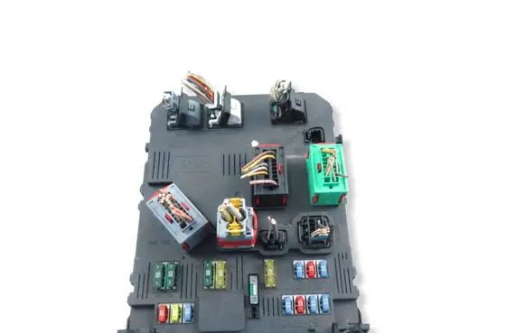 Peugeot 407 Central body control module 9662463580 S120104500N