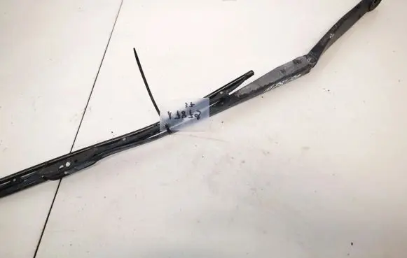 Cadillac CTS Front wiper blade arm 24013673